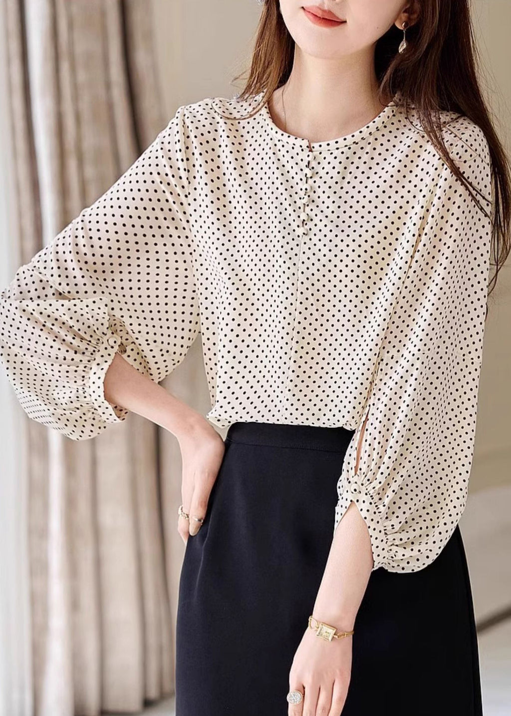 Polished Top with an Effortless Classic Look