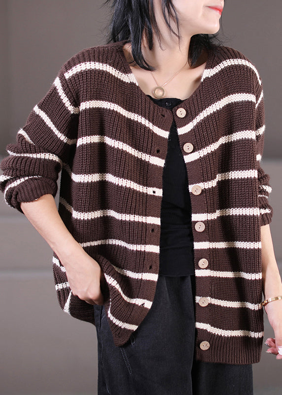 Classic Vintage Sweater with a Flattering Fit