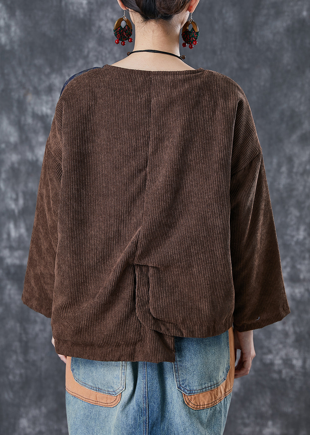 Effortlessly Elegant Jacket with a Timeless Design