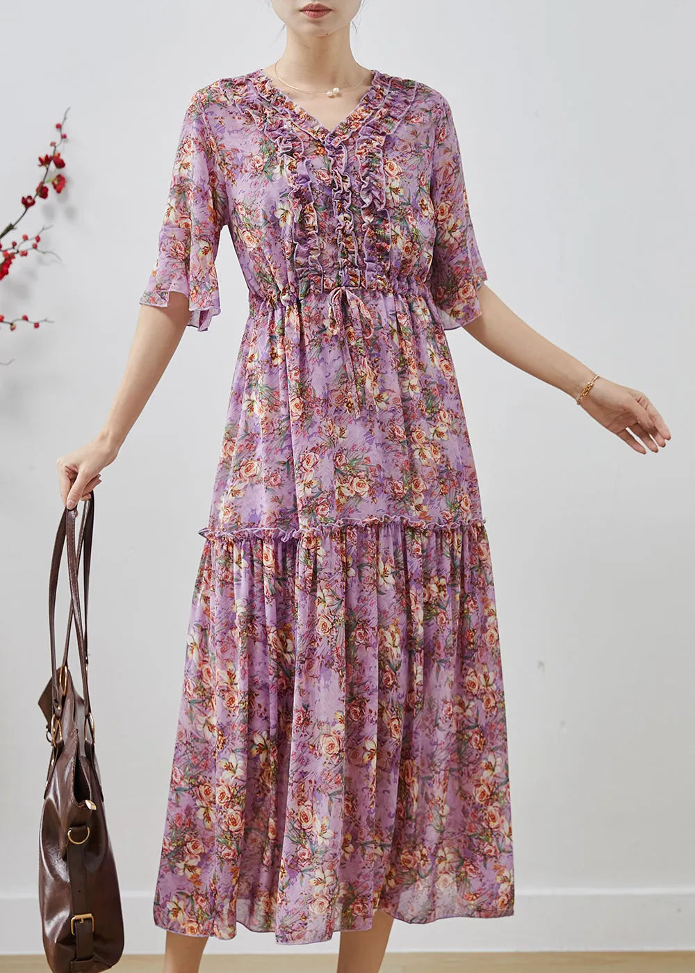 Effortlessly Elegant Dress with a Timeless Design