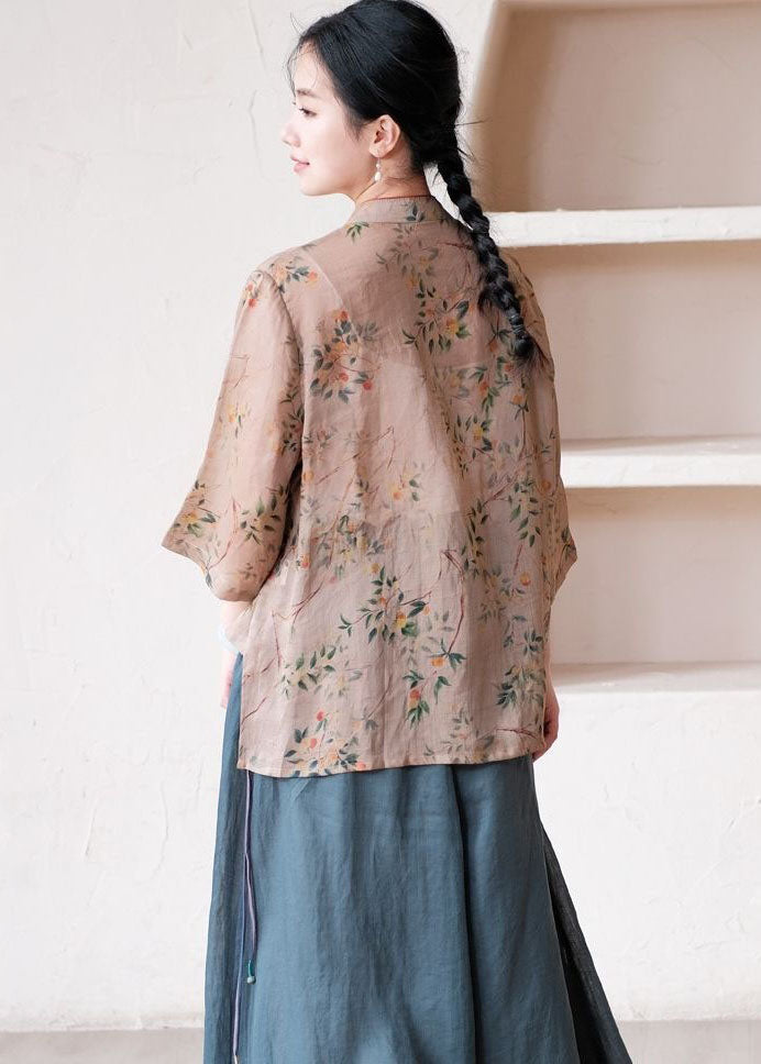Classic Vintage Shirt with a Flattering Fit