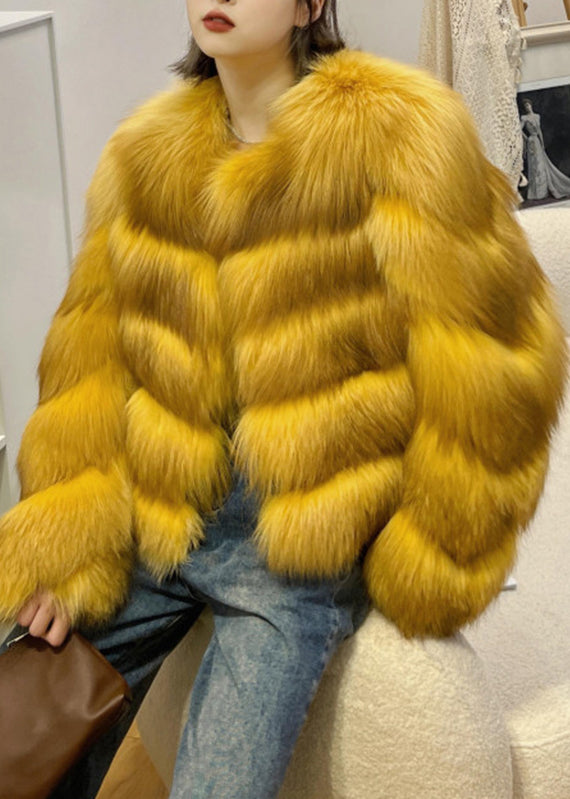 Elegantly Styled Coat for Everyday Wear