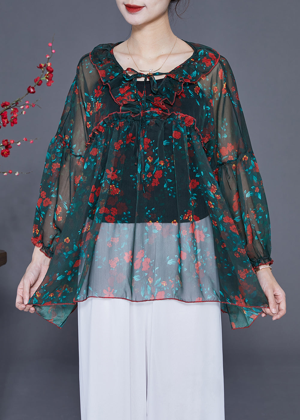 Classic Vintage & Enduringly Stylish Top