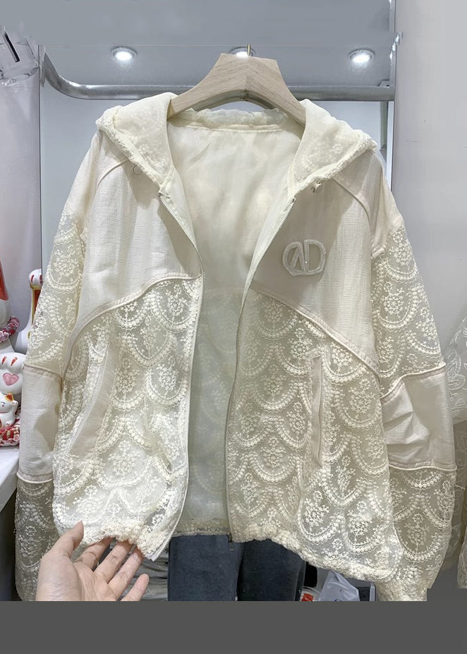 Effortlessly Elegant Coat with a Timeless Design
