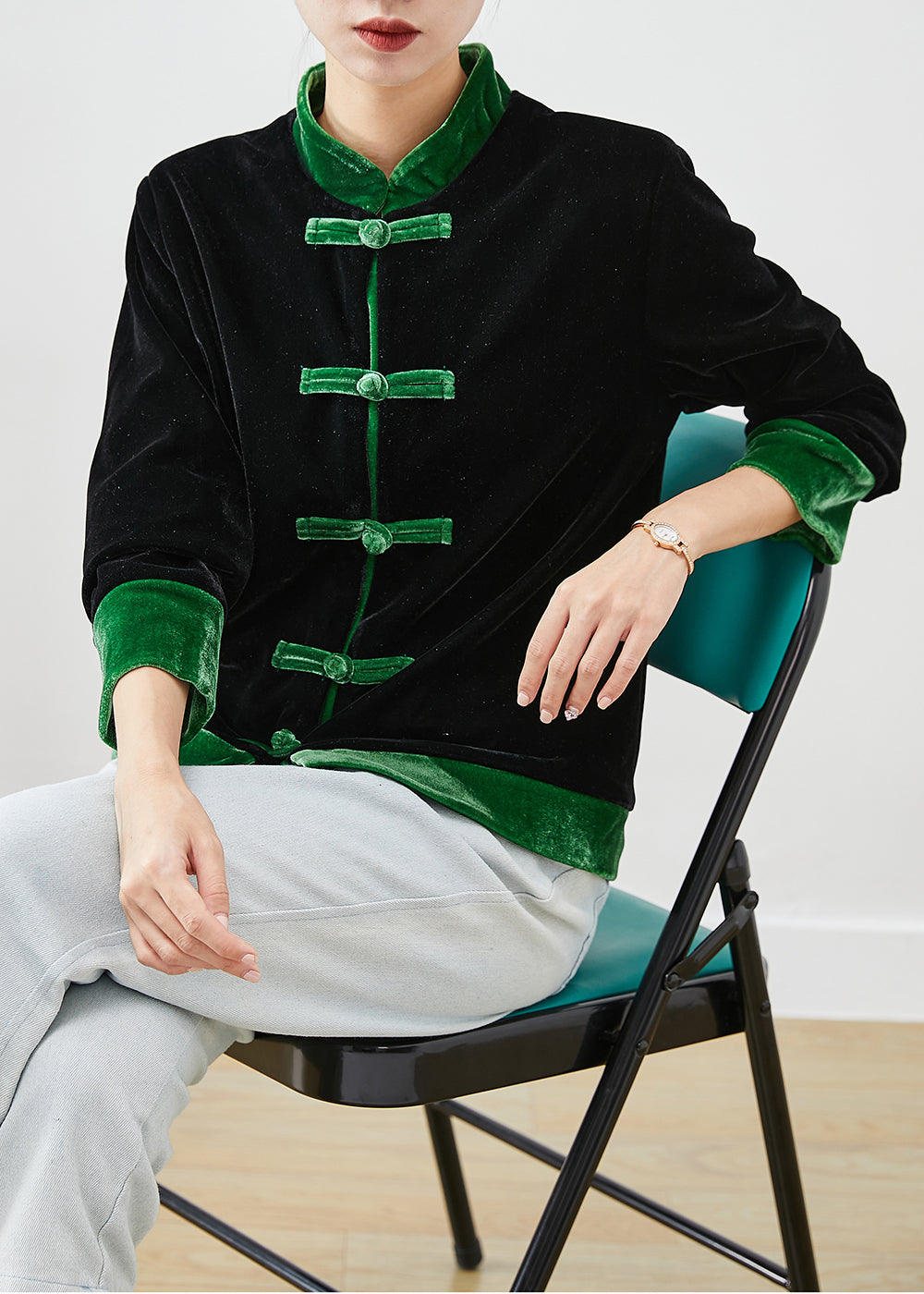 Elegantly Styled Jacket for Everyday Wear