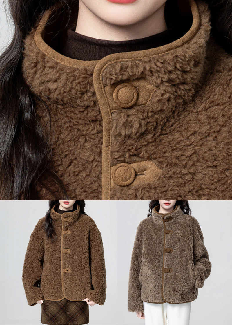 Gracefully Styled Coat for Any Occasion