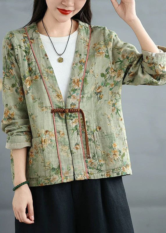 Beautifully Finished Coat in a Timeless Design