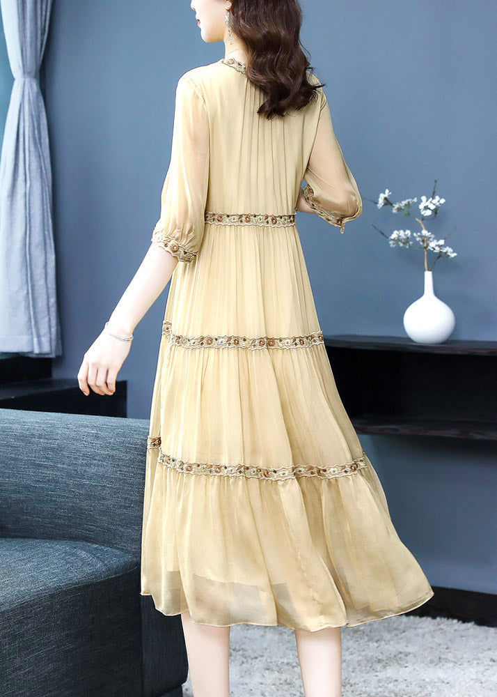 Beautifully Crafted Dress in a Classic Style