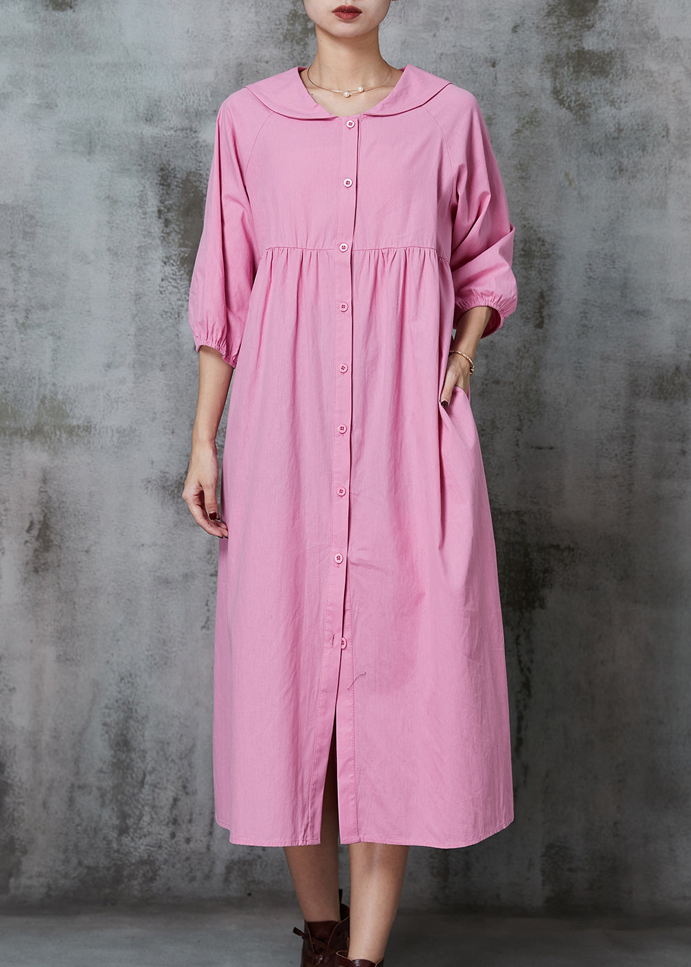 Gracefully Styled Dress for Any Occasion