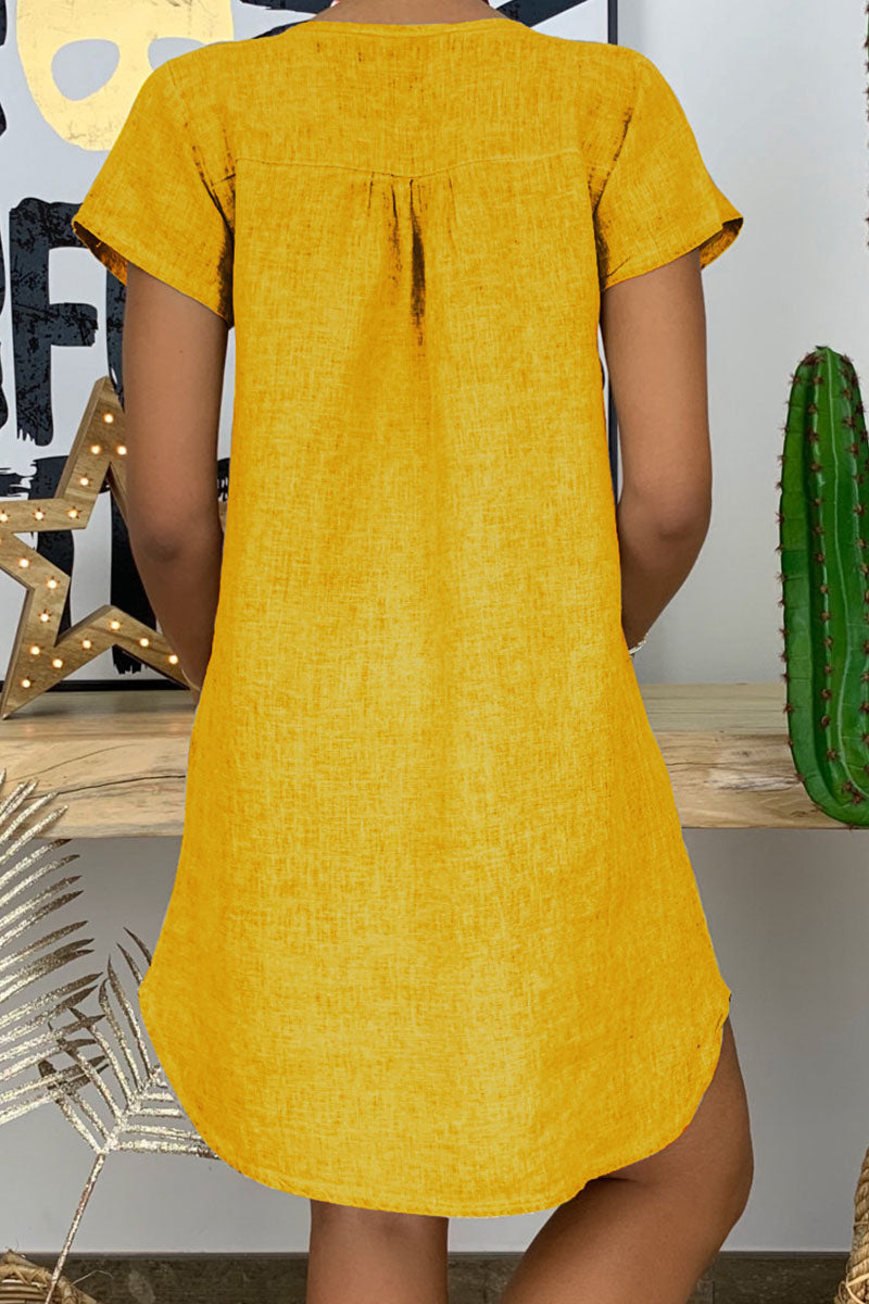 Classic Vintage Dress with a Flattering Fit