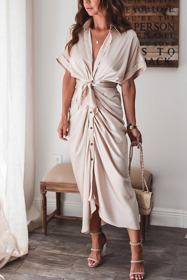 Beautifully Finished Dress in a Timeless Design