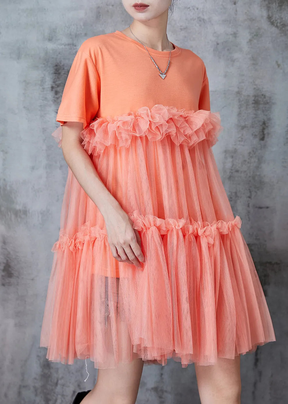 Well Tailored Dress with a Graceful Silhouette