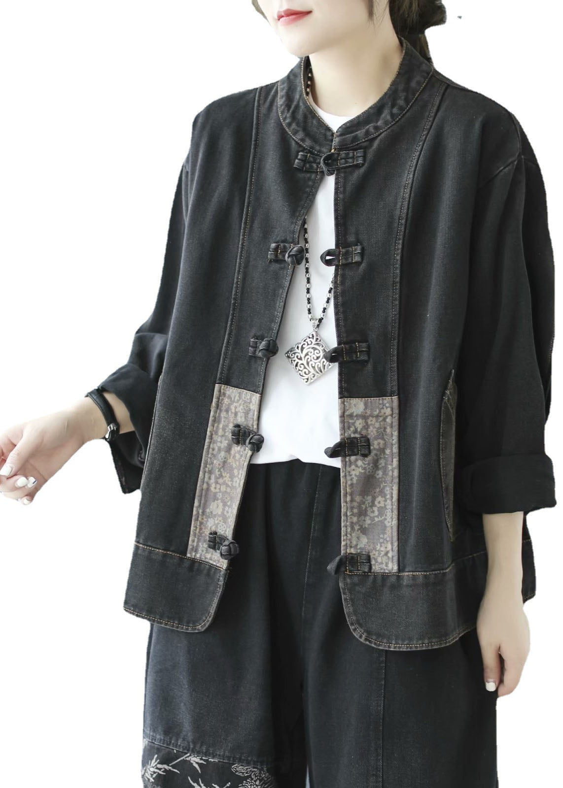 Classic Vintage & Enduringly Stylish Coat