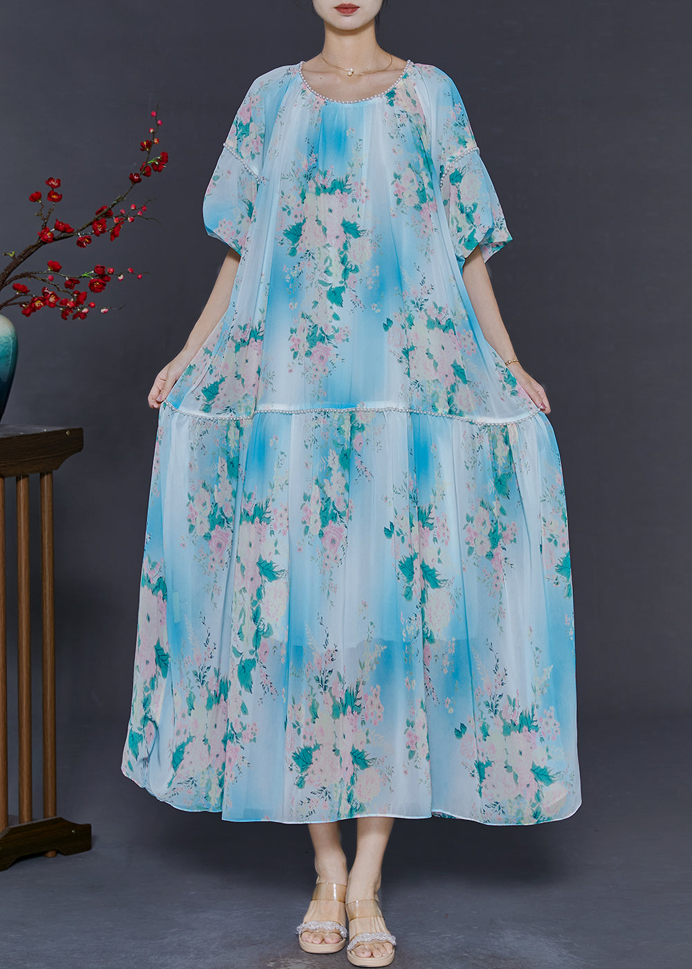 Classic Vintage Dress with a Flattering Fit