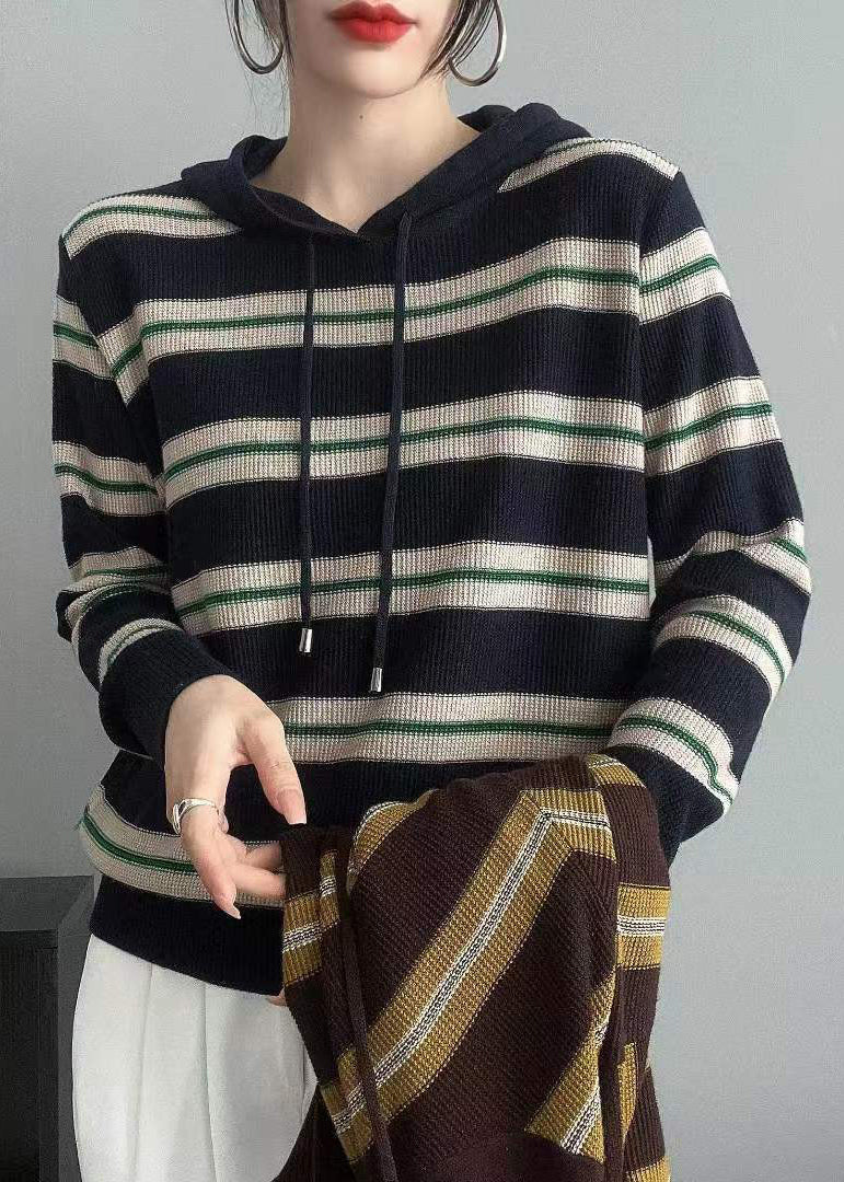 Polished Top with an Effortless Classic Look