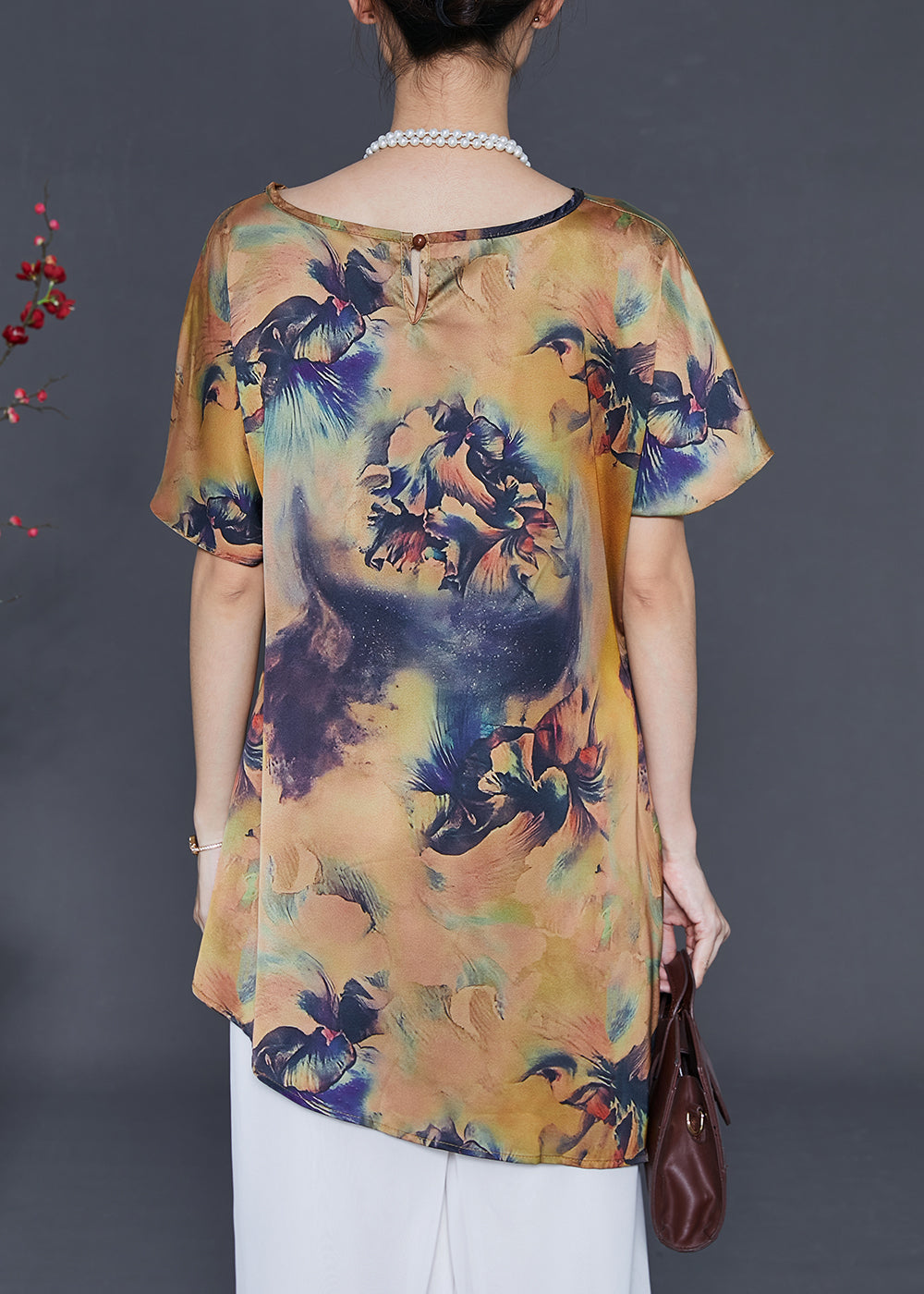 Polished Top with an Effortless Classic Look