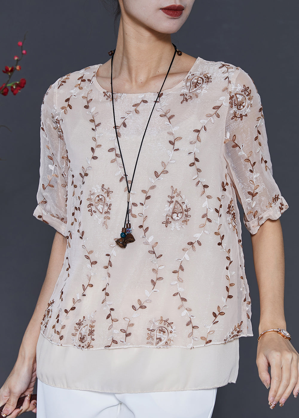 Classic Vintage Shirt with a Flattering Fit