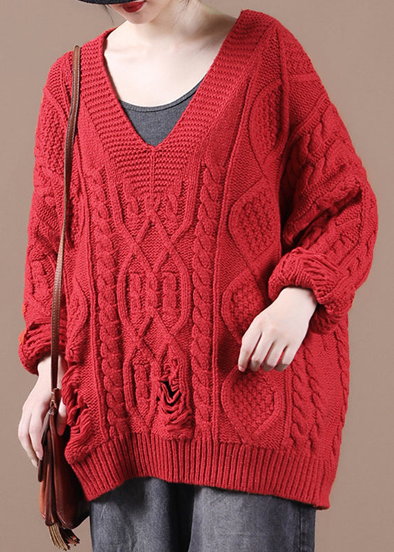 Well Tailored Sweater with a Graceful Silhouette