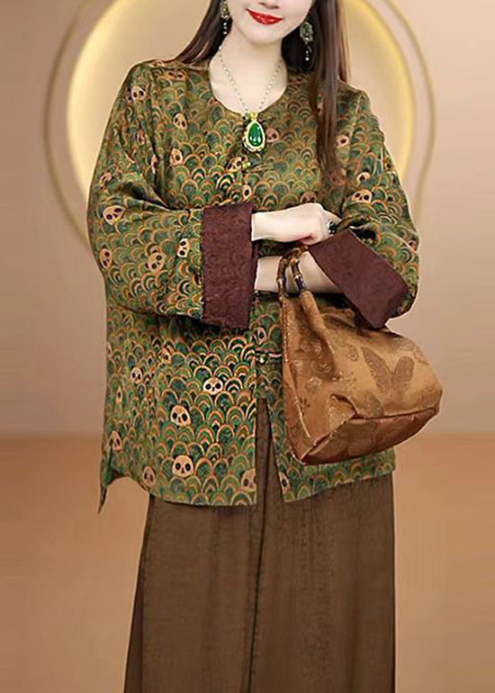 Gracefully Styled Coat for Any Occasion