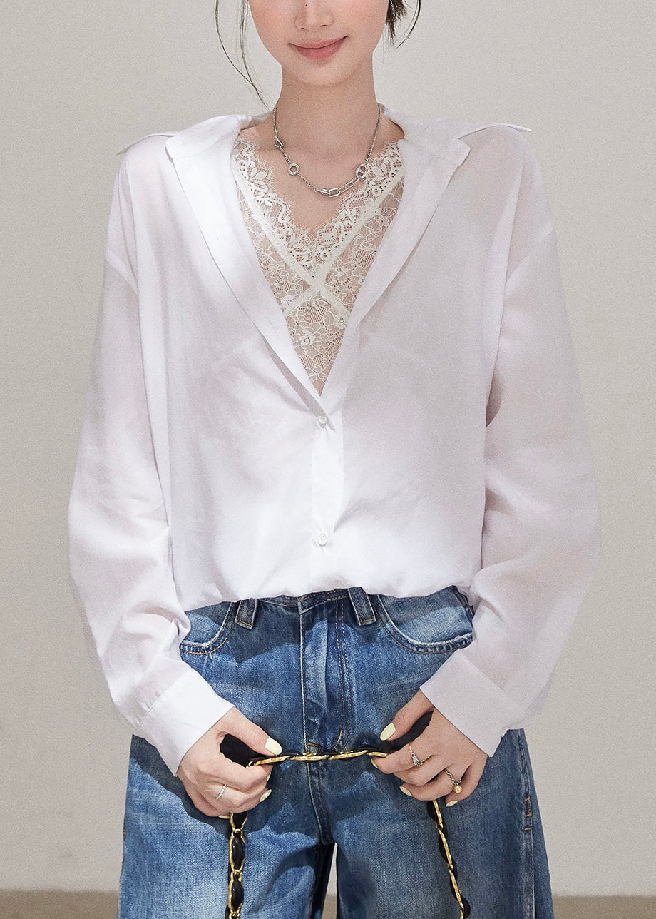 Well Tailored Blouse with a Graceful Silhouette