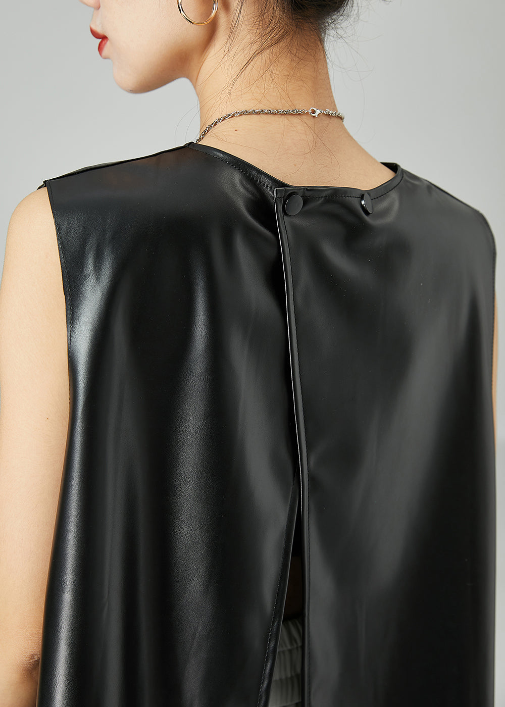 Gracefully Styled Garment for Any Occasion