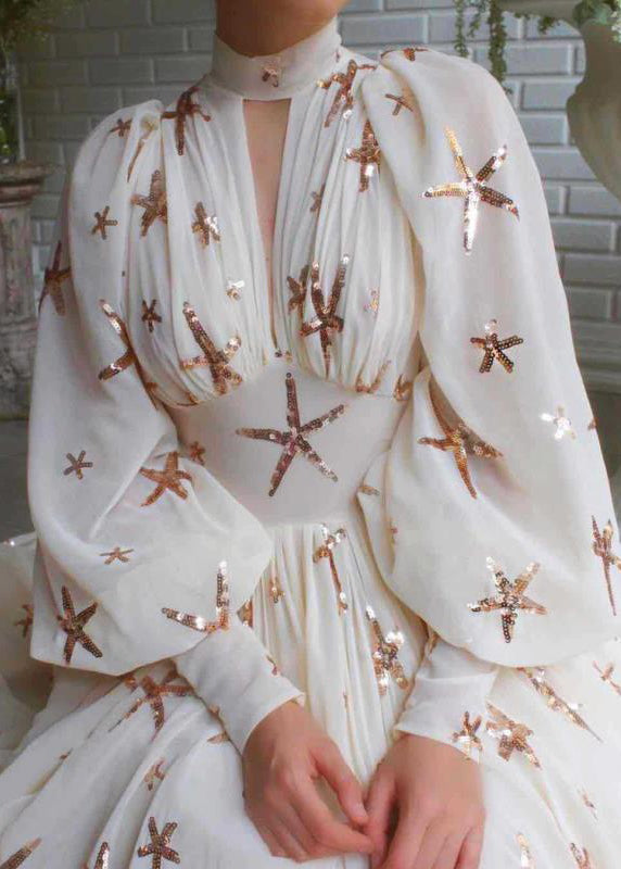 Beautifully Crafted Dress in a Classic Style