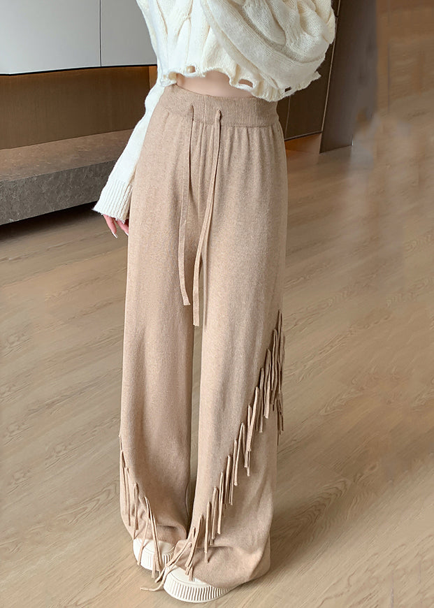 Well Tailored Pants with a Graceful Silhouette