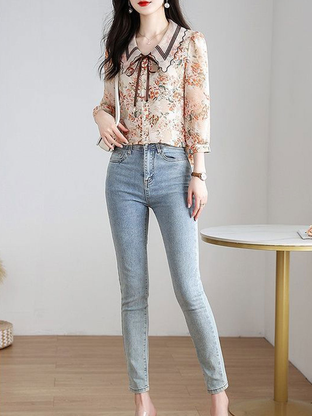 Classic Vintage Shirt with a Flattering Fit