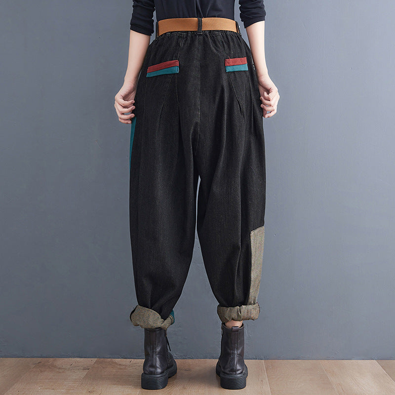 Effortlessly Elegant Pants with a Timeless Design