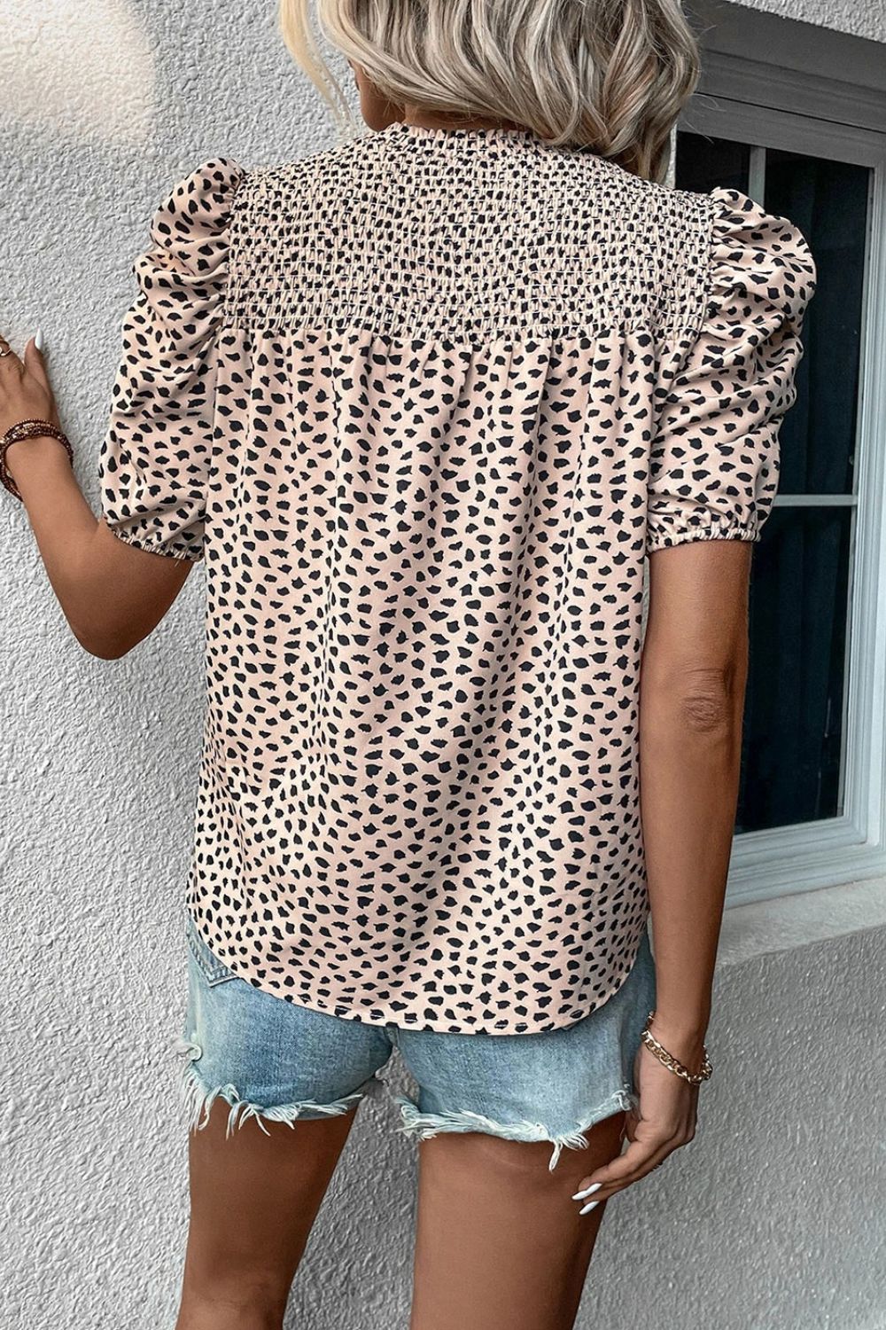 Polished Blouse with an Effortless Classic Look