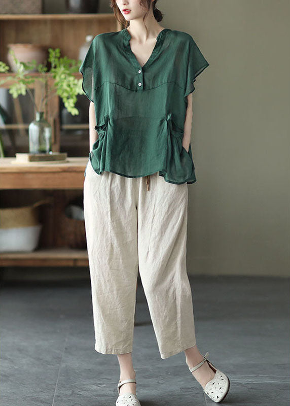 Well Tailored Blouse with a Graceful Silhouette