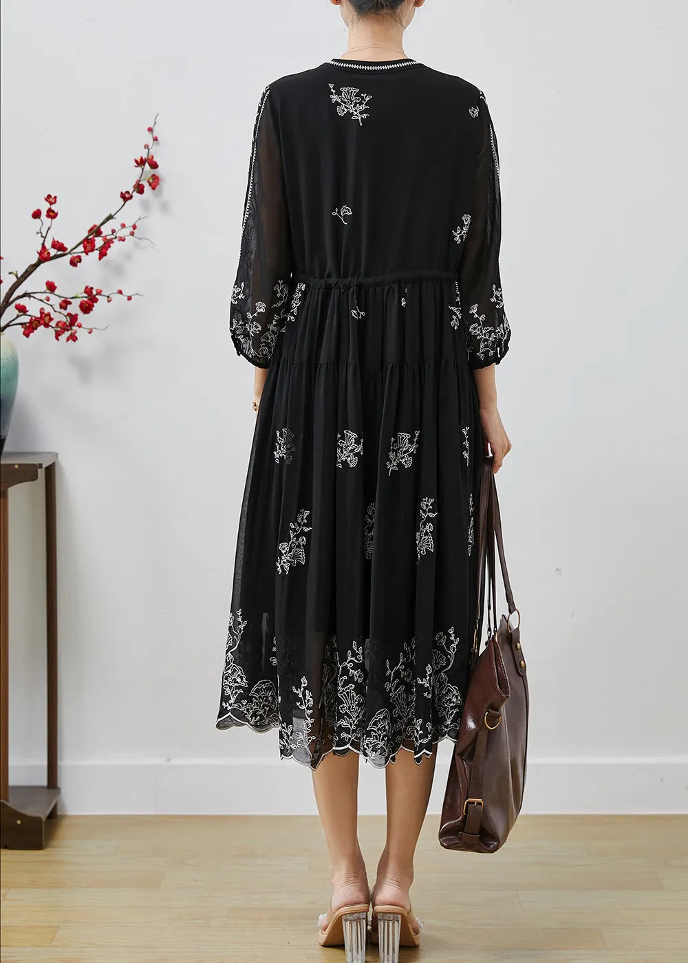 Gracefully Styled Dress for Any Occasion