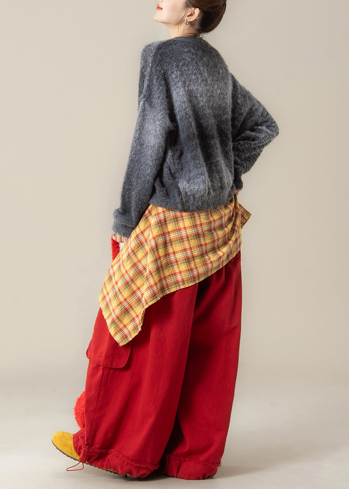 Classic Vintage Sweater with a Flattering Fit