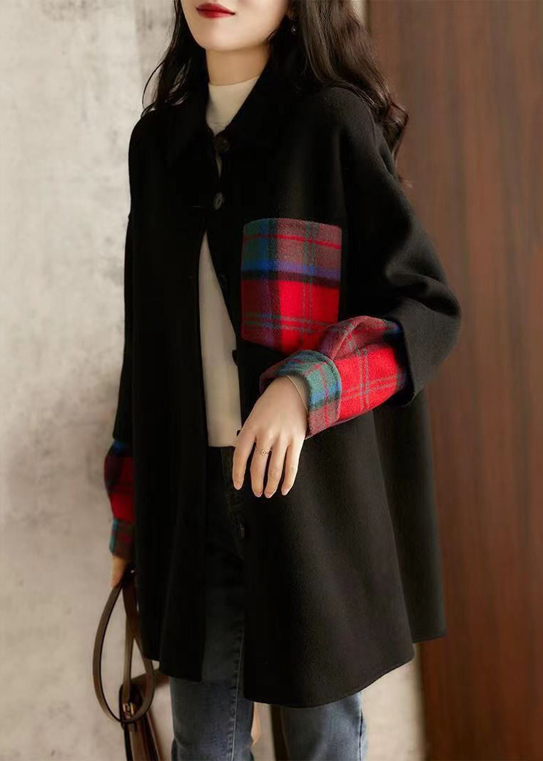 Well Tailored Coat with a Graceful Silhouette