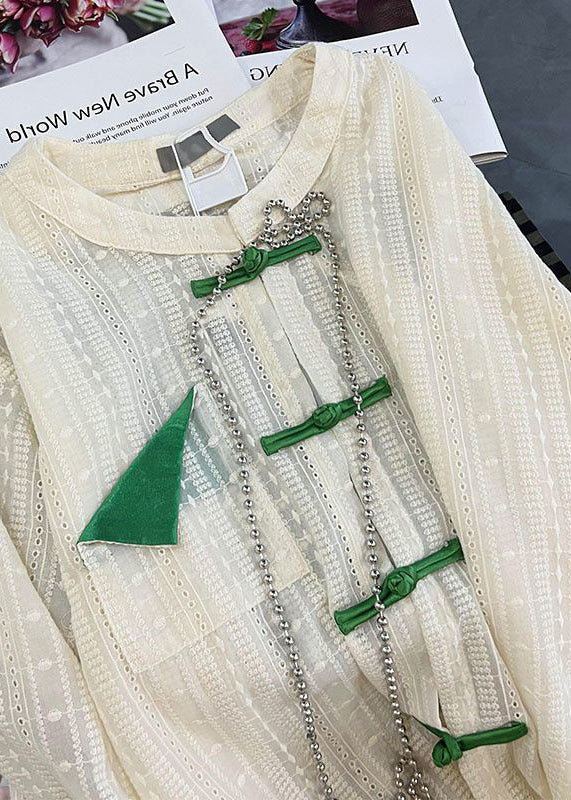 Classic Vintage Shirt with a Flattering Fit