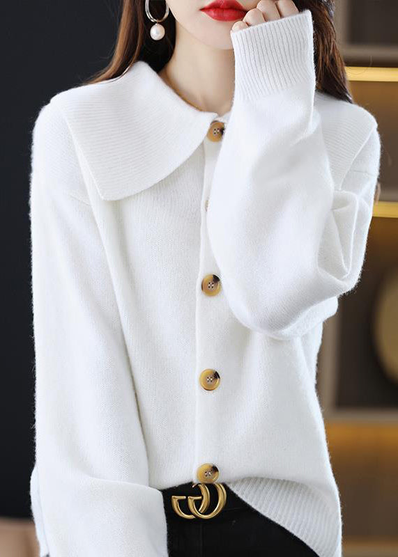 Beautifully Finished Cardigan in a Timeless Design
