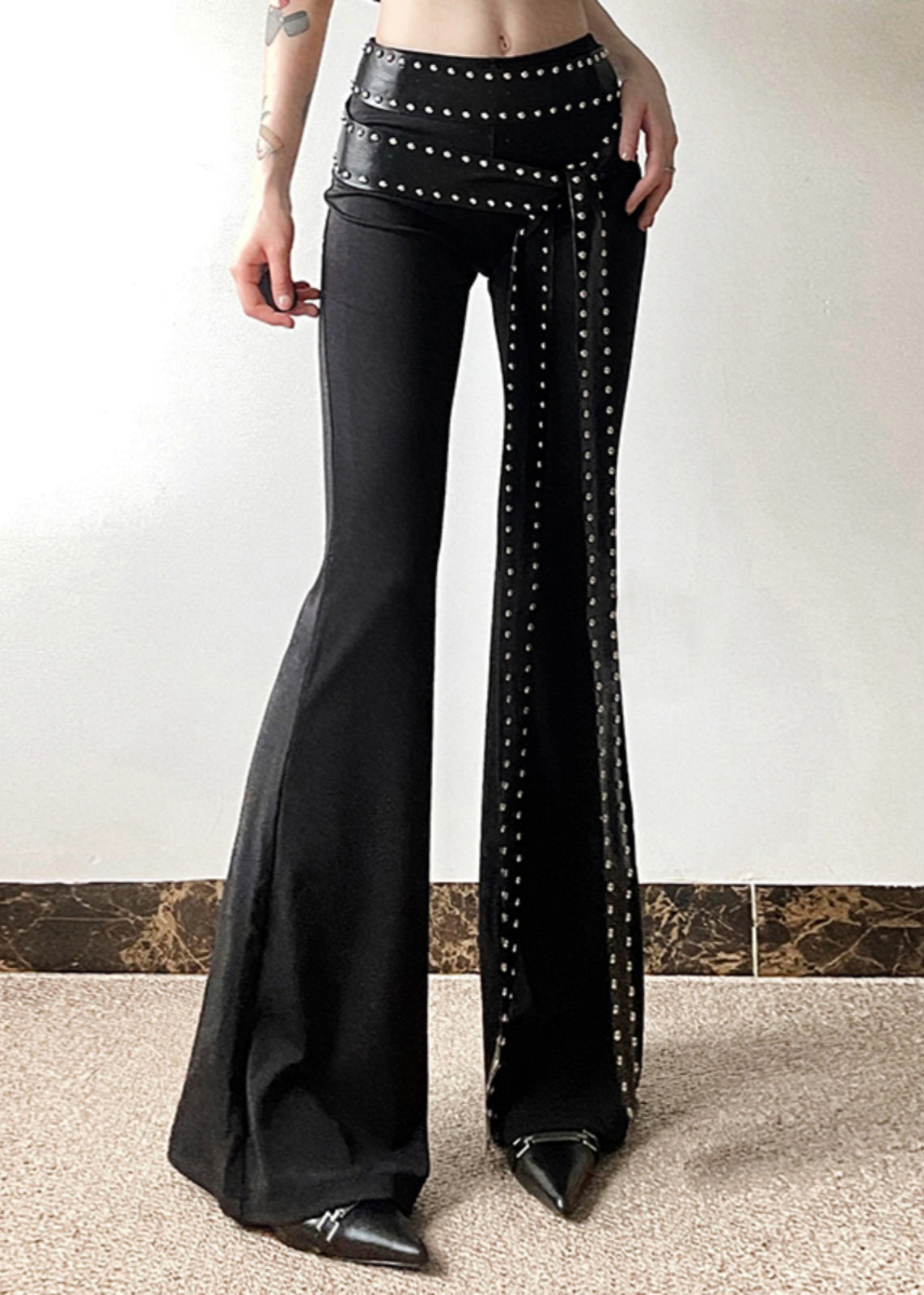 Classic Vintage Pants with a Flattering Fit