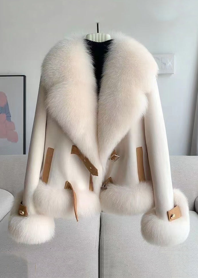 Sophisticated Coat with a Clean Classic Look