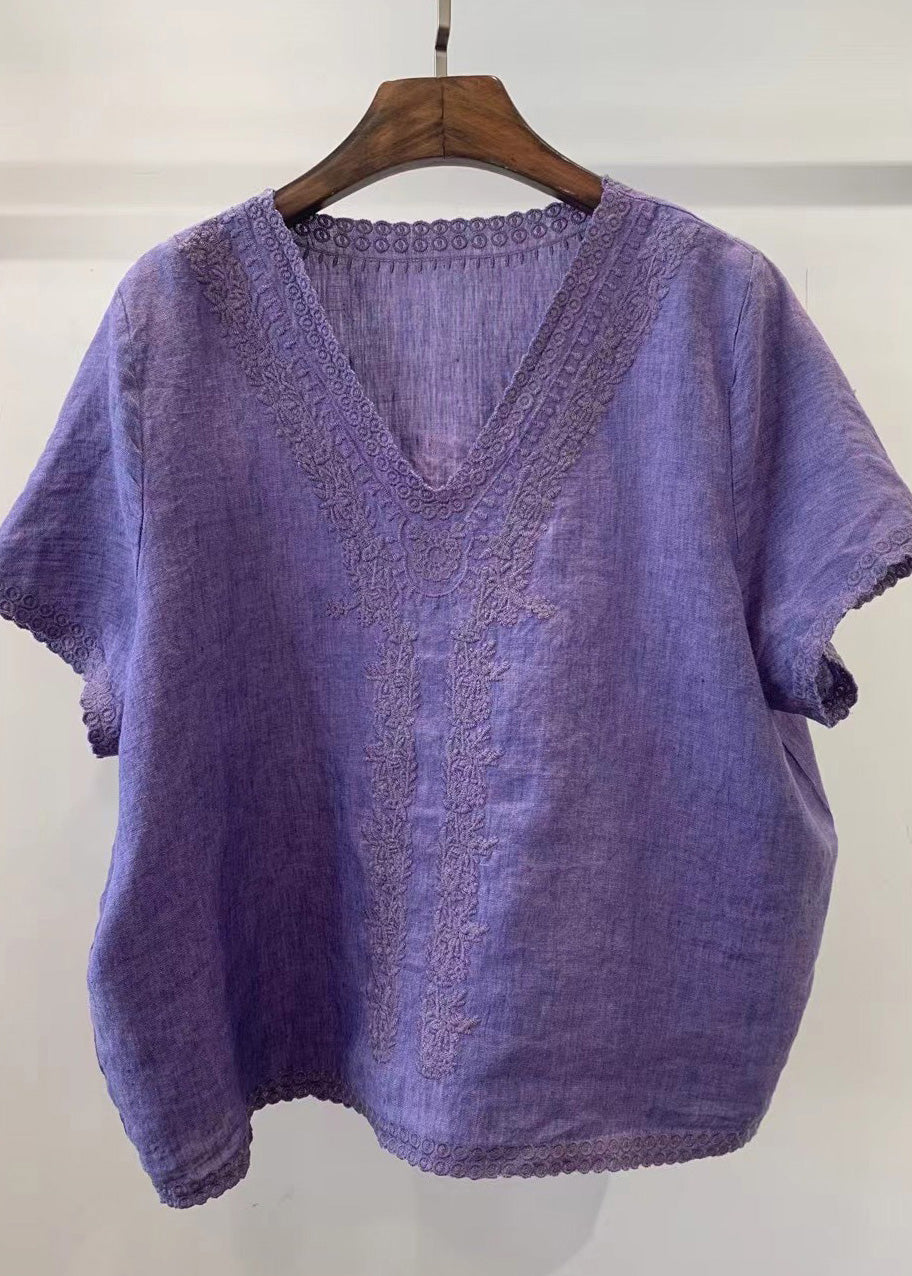 Classic Vintage Shirt with a Flattering Fit