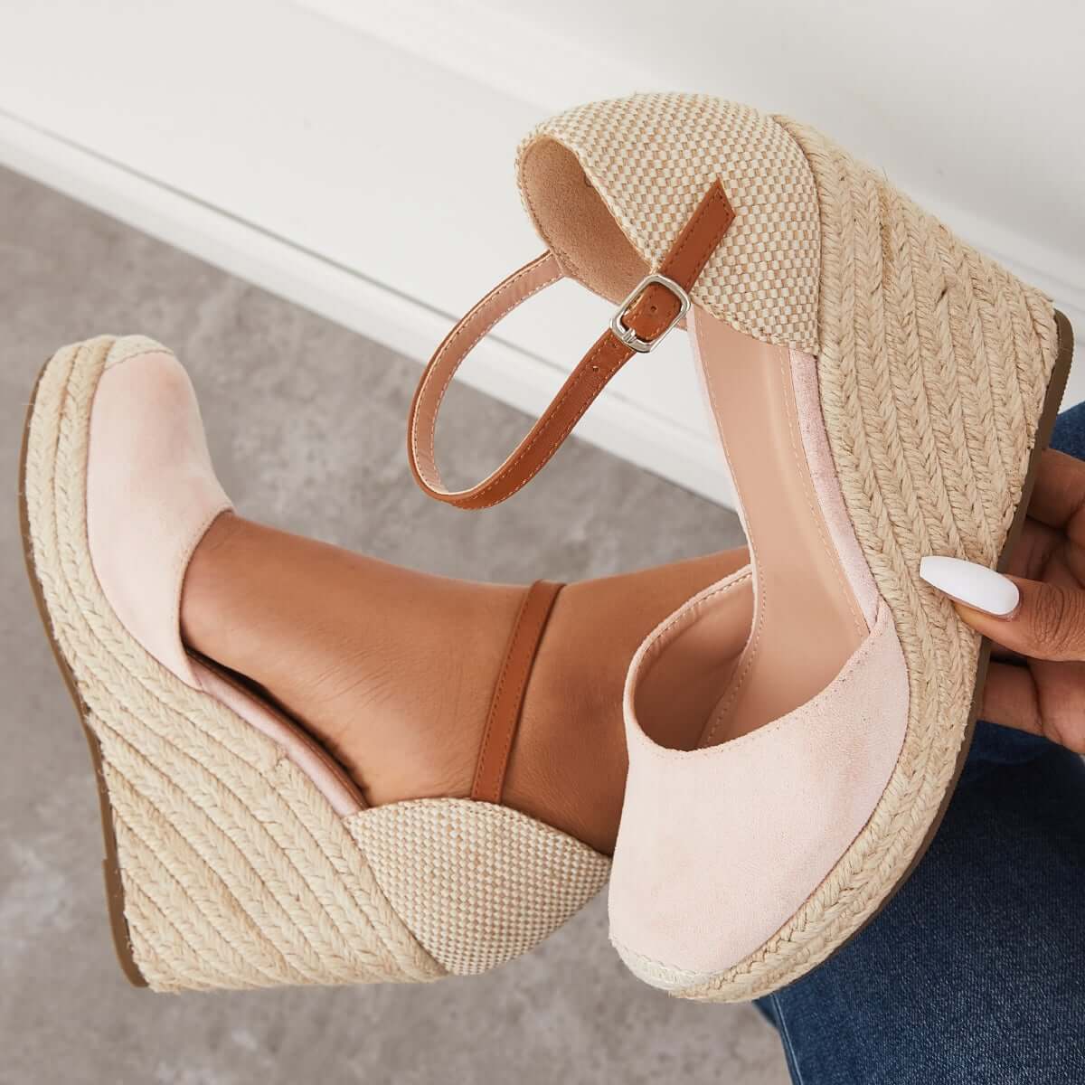 Chic Orthopedic Sandals with Unique Design