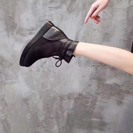 Beautifully Crafted Orthopedic Boots