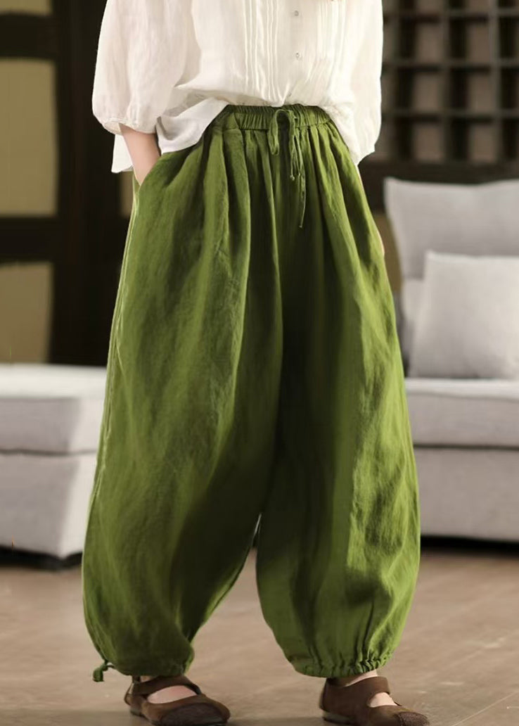 Well Tailored Pants with a Graceful Silhouette