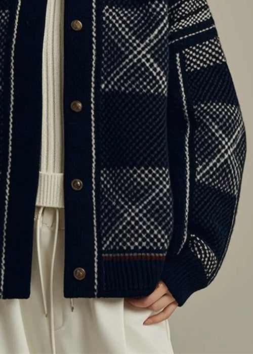 Effortlessly Elegant Coat with a Timeless Design
