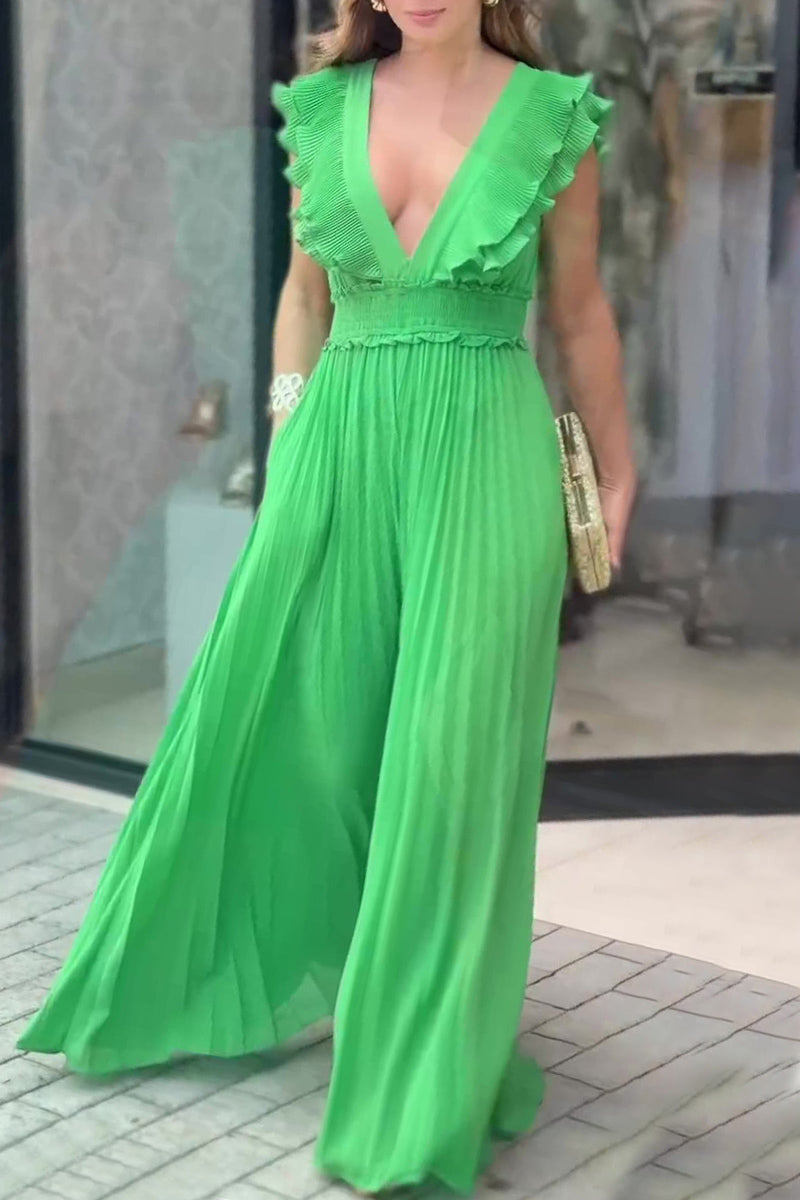 Well Tailored Garment with a Graceful Silhouette