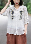 Sophisticated Blouse with a Clean Classic Look
