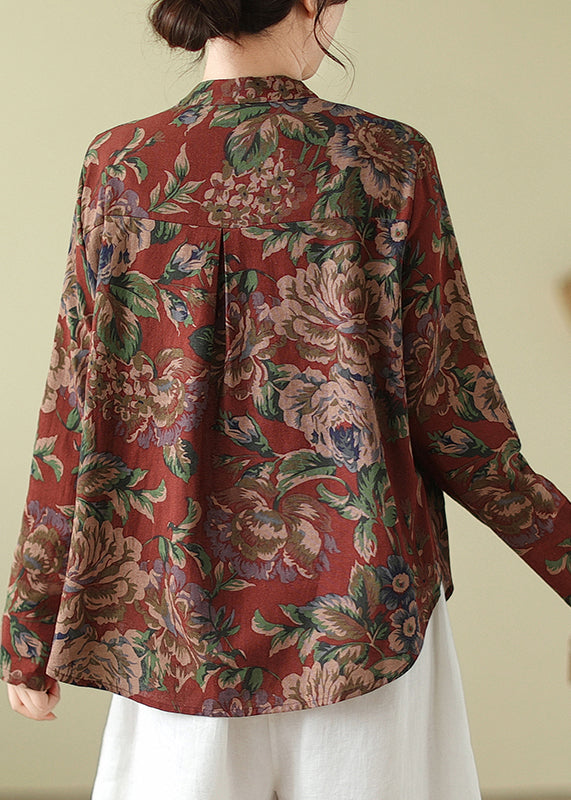 Well Tailored Coat with a Graceful Silhouette