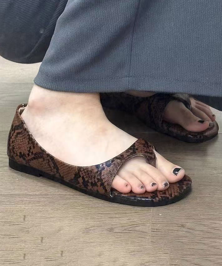 Chic Orthopedic Sandals with Unique Design