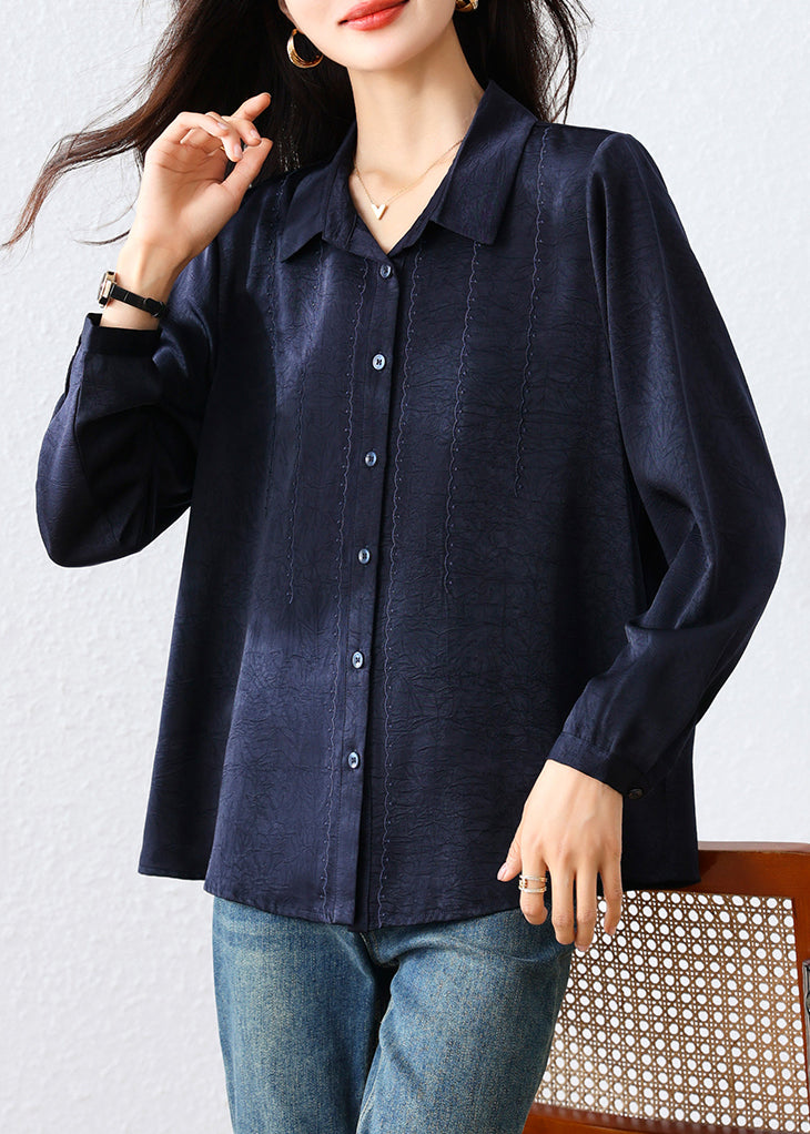 Beautifully Crafted Blouse in a Classic Style