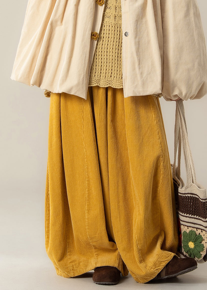 Well Tailored Pants with a Graceful Silhouette
