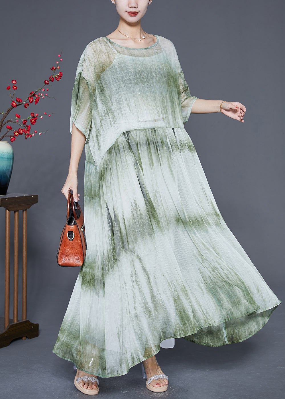 Beautifully Crafted Dress in a Classic Style